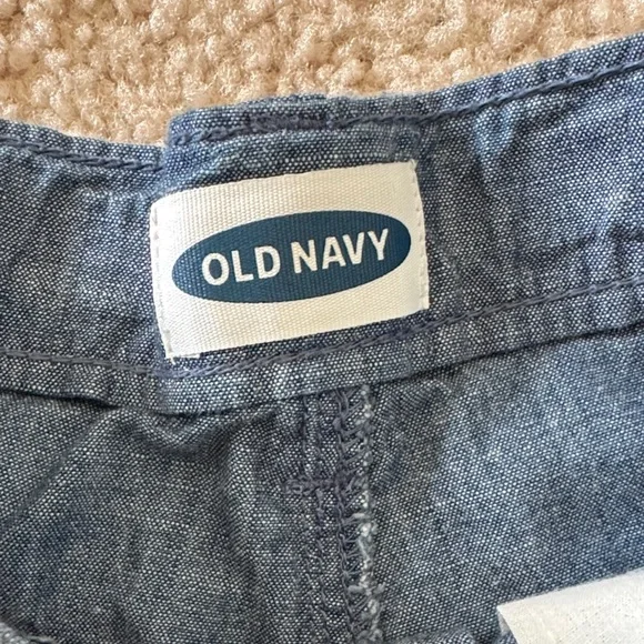 Old Navy Blue Denim Girl's Shorts, size 6 - Picture 2 of 4